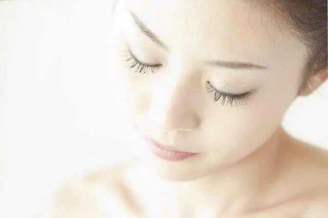 如何悄悄變白，然后驚艷所有人